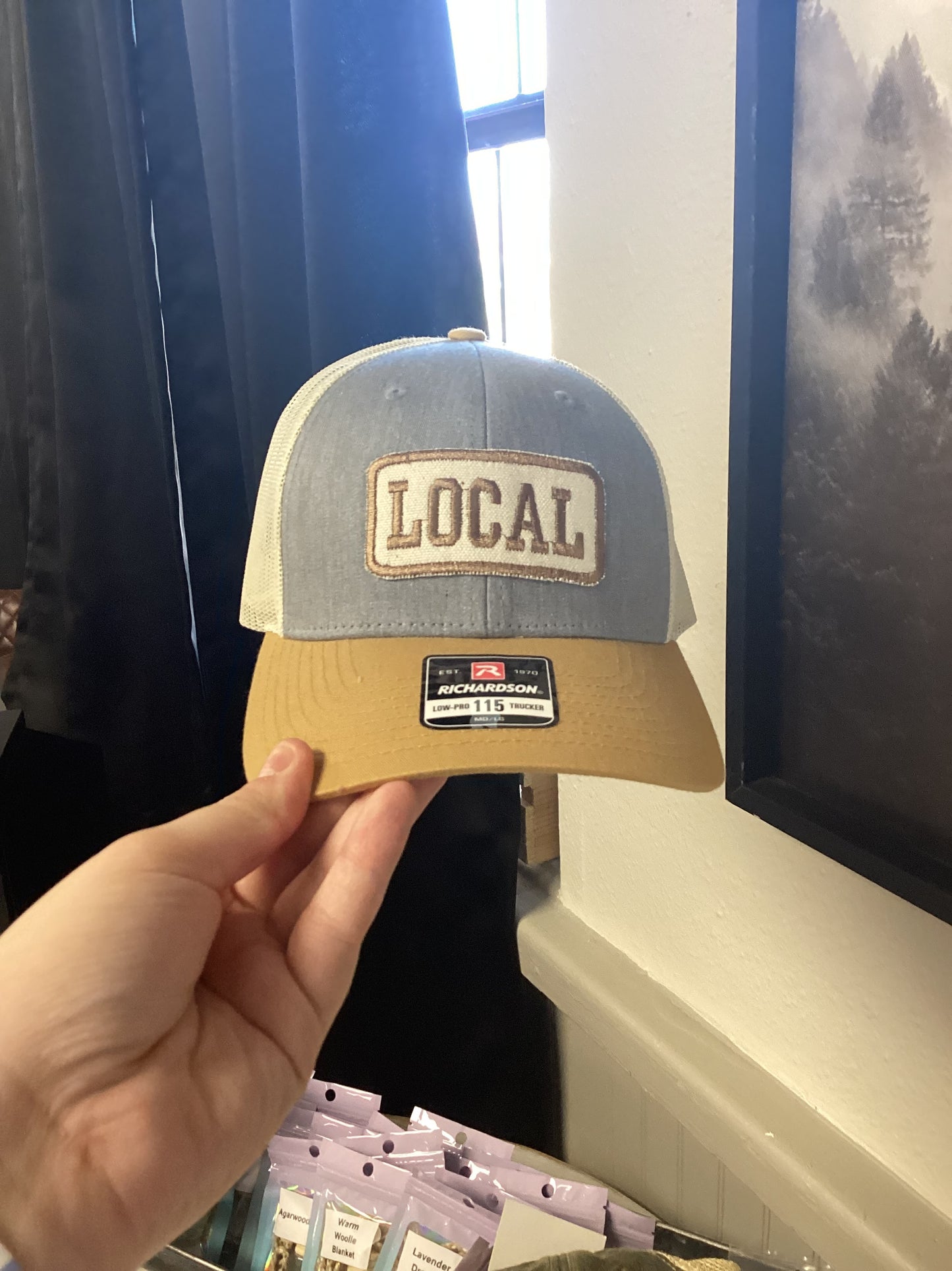 Local Hat