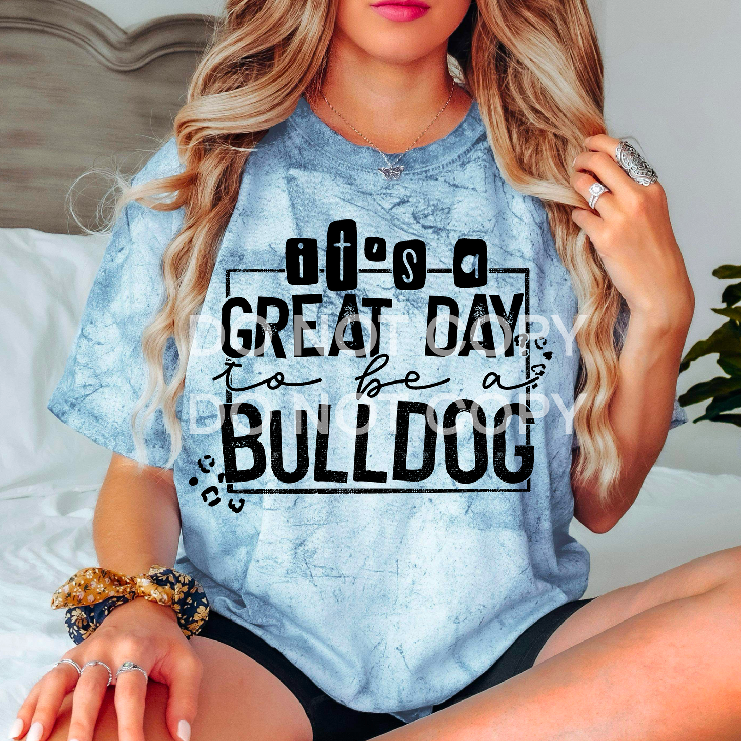 Its a great day Bulldogs Grunge Tee