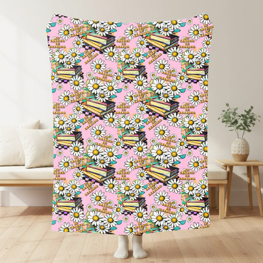 I'd Rather Be Reading – Daisies Blanket mockup